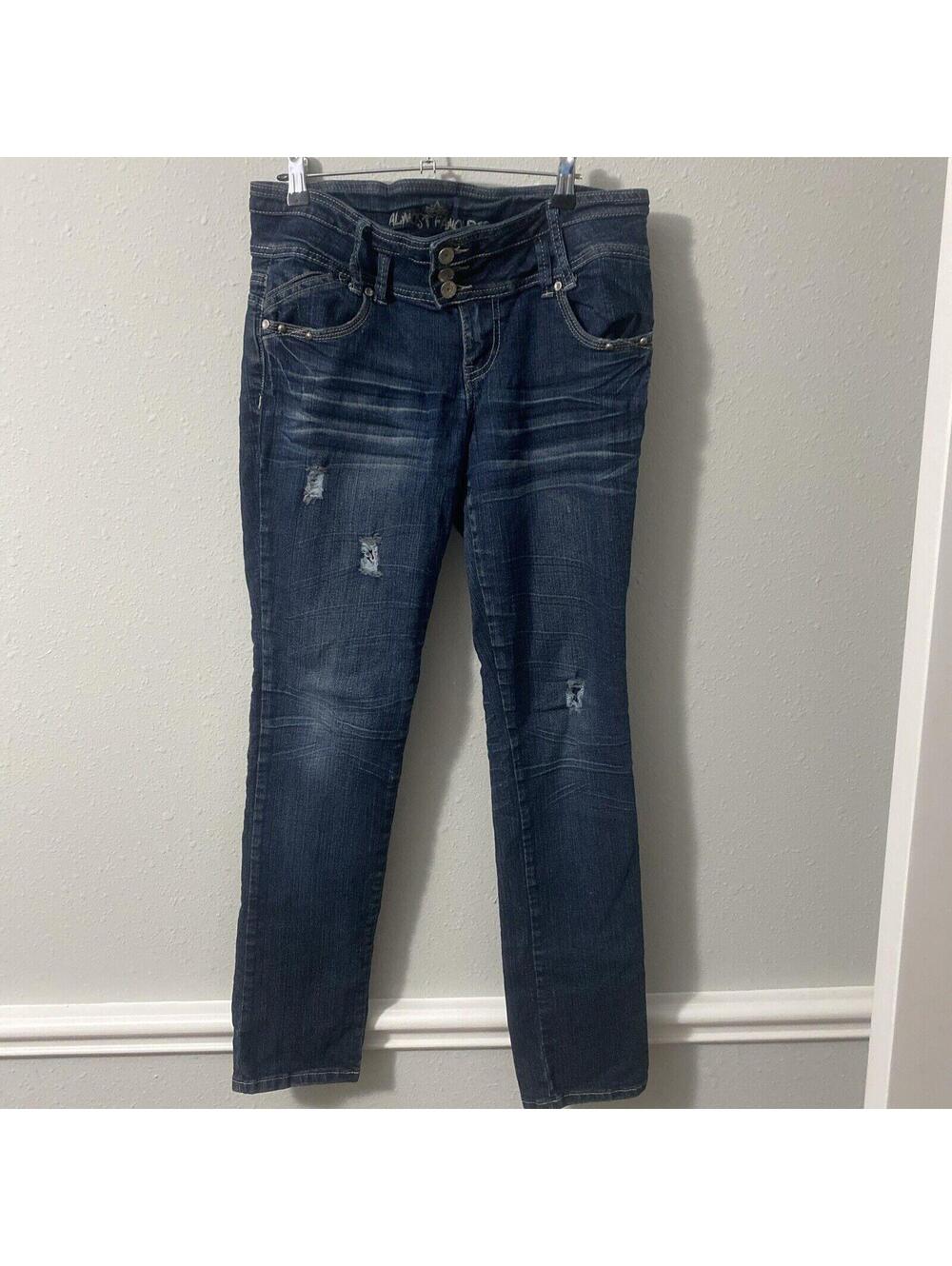 Almost Famous Jeans - Size 13